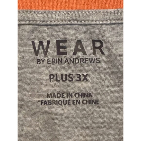 Tampa Bay Buccaneers WEAR by Erin Andrews Women’s Cropped Raglan Top Plus 3X NWT - Picture 4 of 5